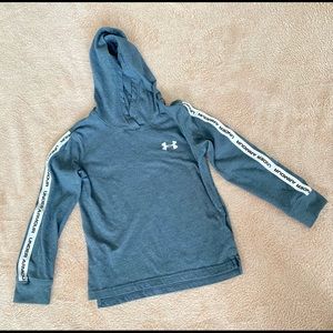 Boys Under Armour shirt size 5